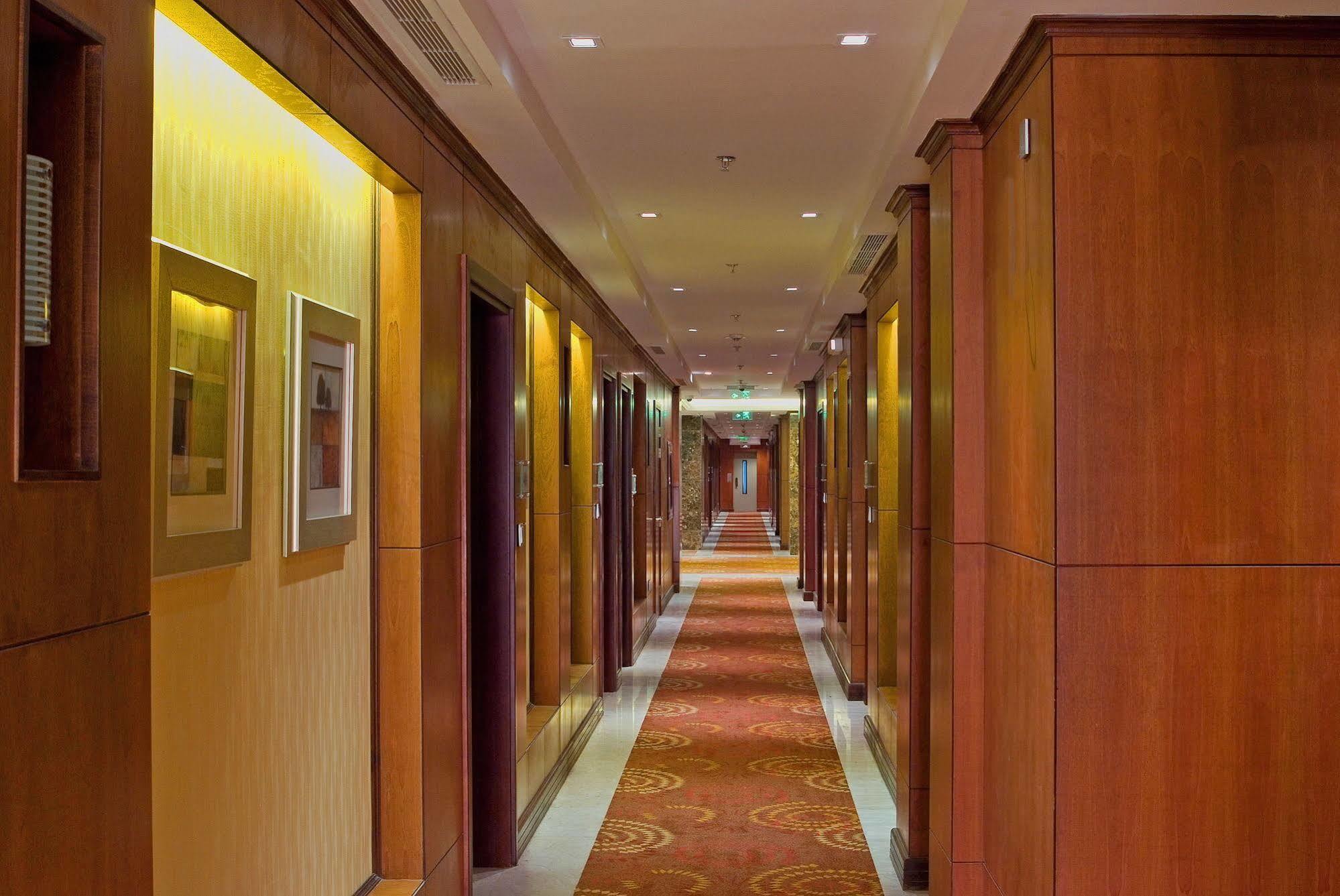 Mercure Jeddah Al Hamra Exterior foto